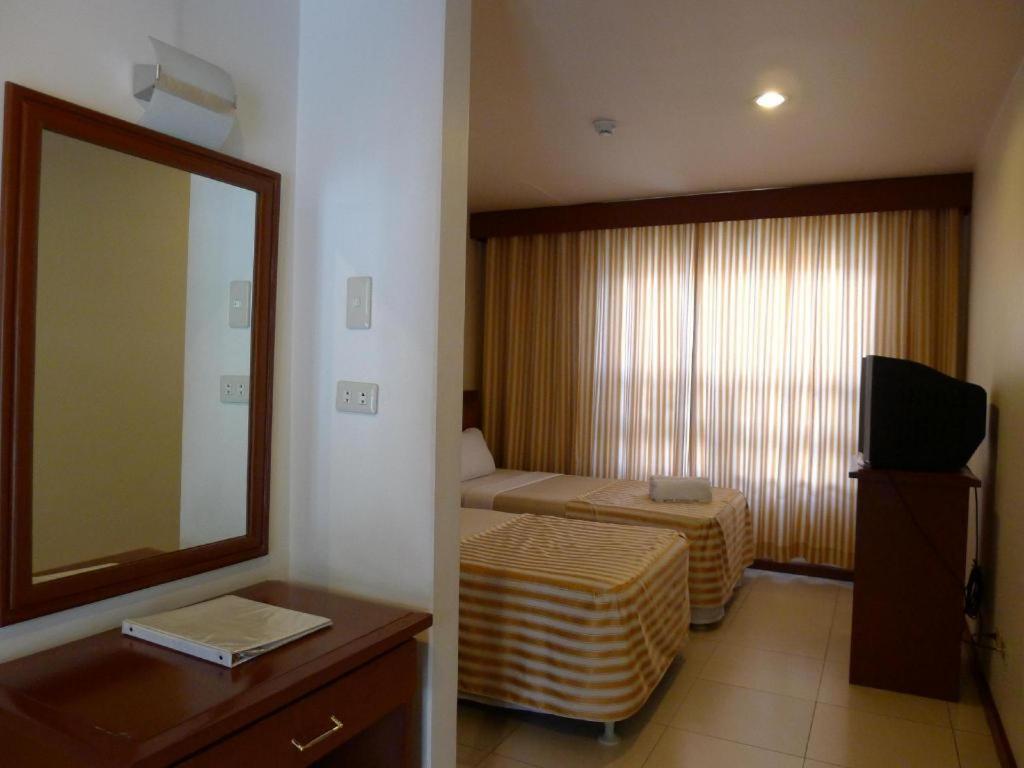 Hotel Cosmopolitan Baguio City Ngoại thất bức ảnh